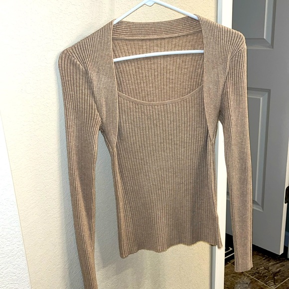 Long sleeve - Picture 1 of 3